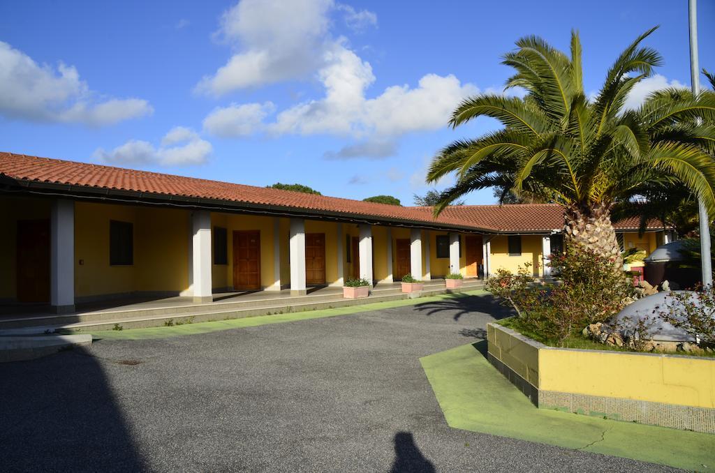 Complesso L'Oasi Hotel Aranova Exterior foto