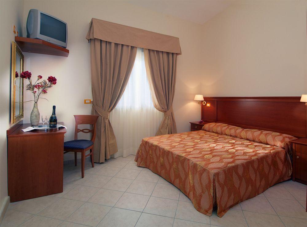 Complesso L'Oasi Hotel Aranova Quarto foto